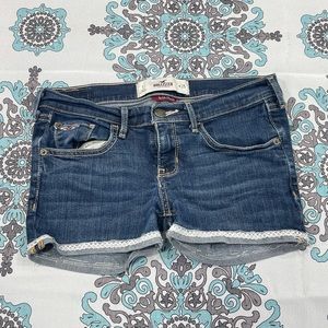 Hollister Social Stretch Low Rise Jean Shorts
